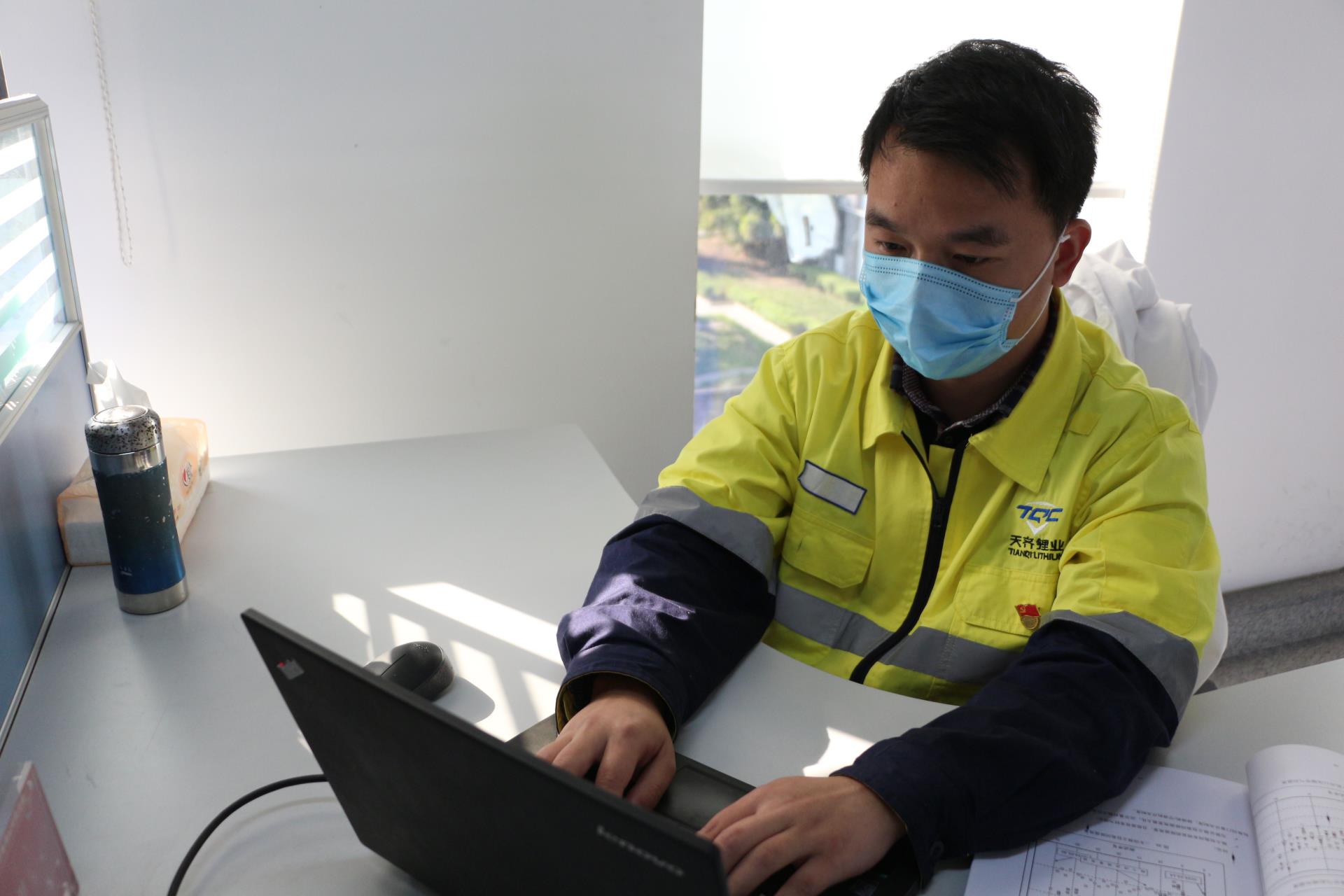 ΰ�¹���(victor1946)�ٷ���վ-Officials Website