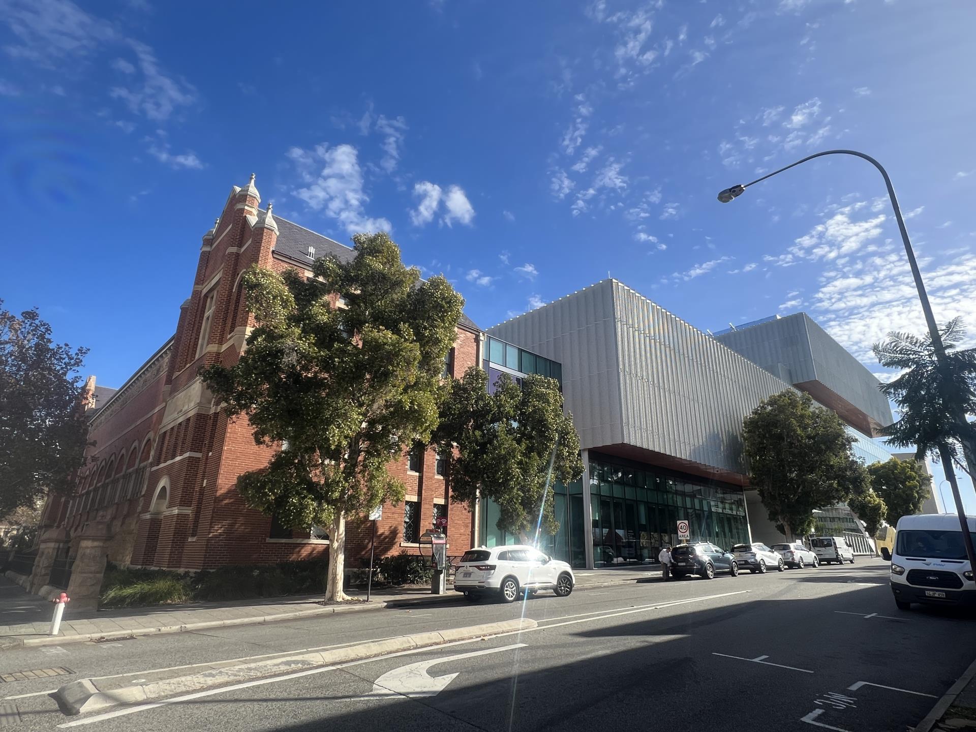 ΰ�¹���(victor1946)�ٷ���վ-Officials Website