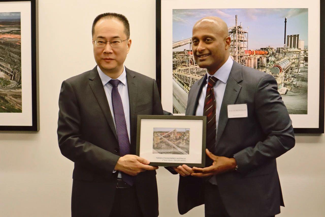 ΰ�¹���(victor1946)�ٷ���վ-Officials Website