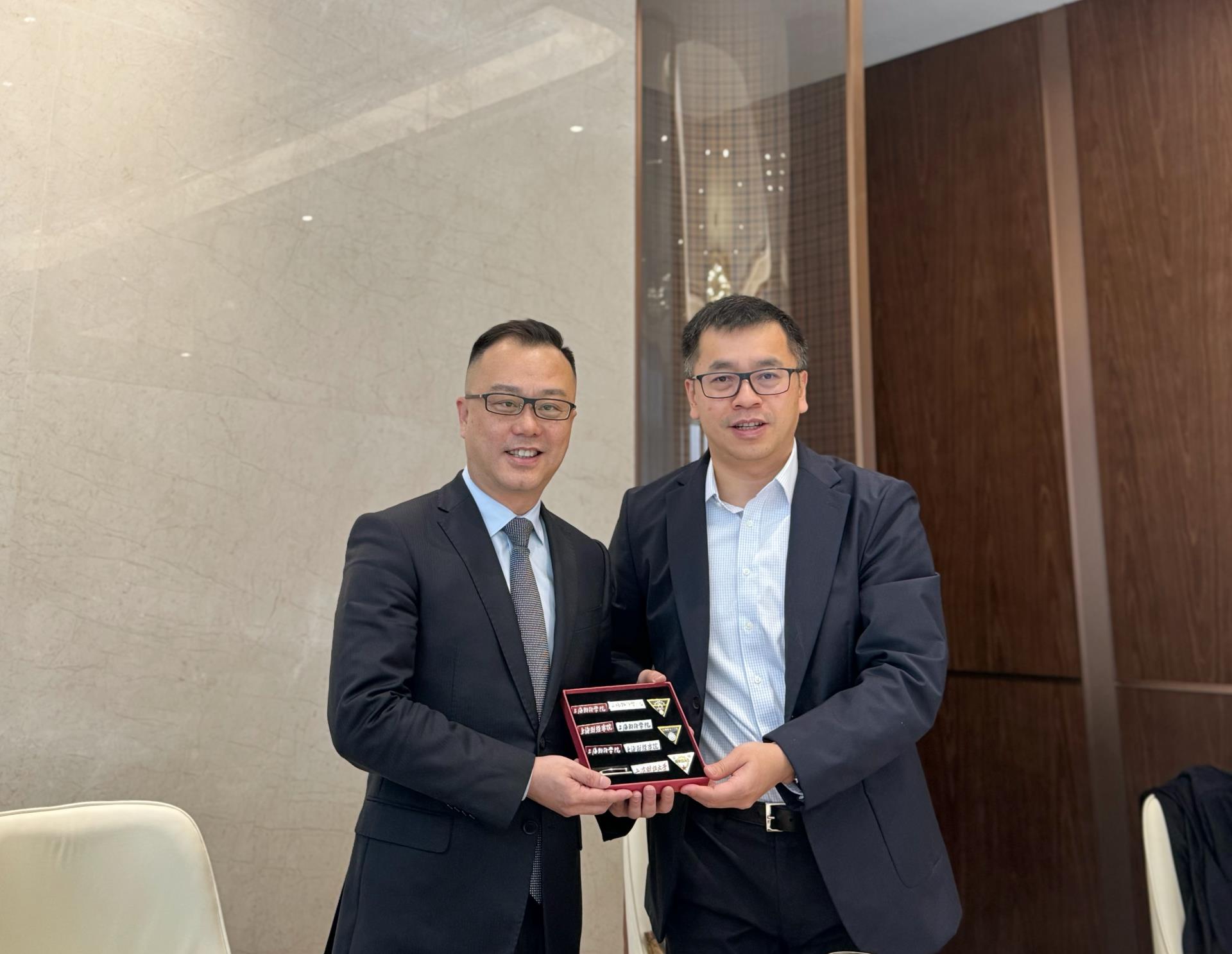 ΰµÂ¹ú¼Ê(victor1946)¹Ù·½ÍøÕ¾-Officials Website