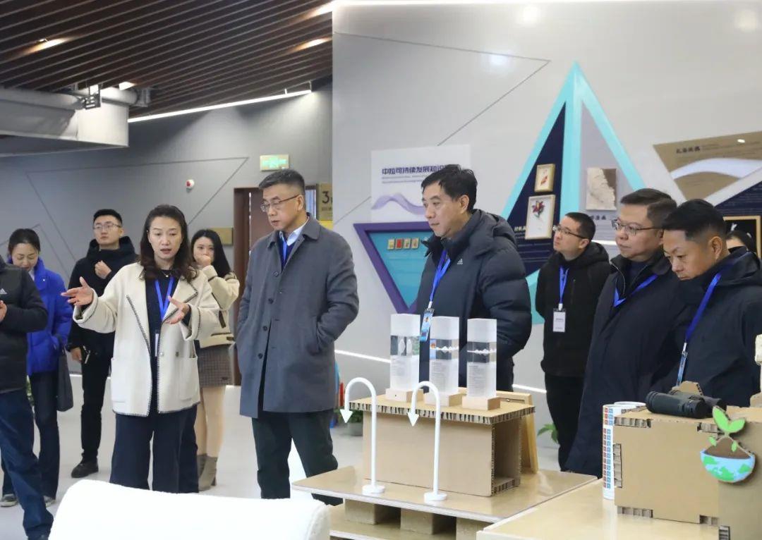 ΰ�¹���(victor1946)�ٷ���վ-Officials Website