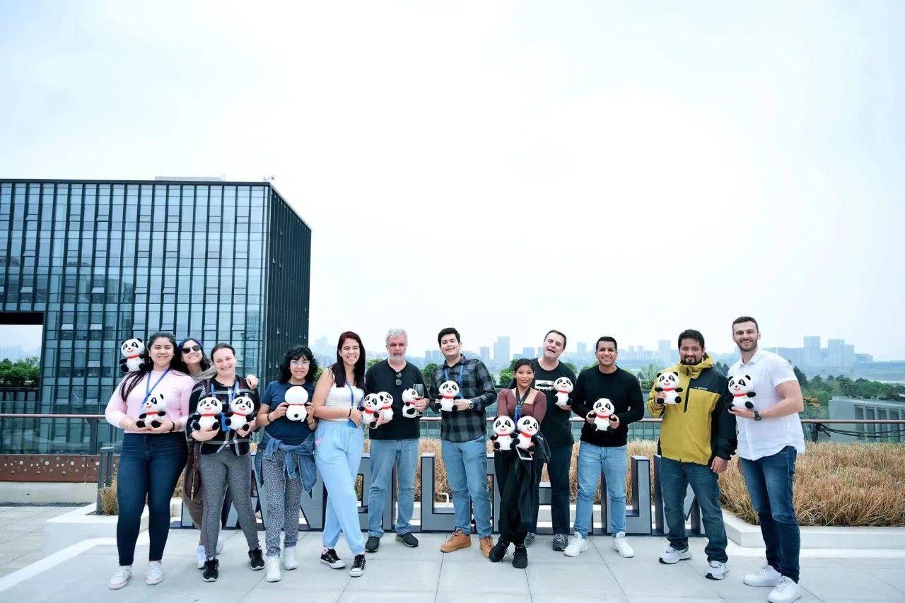 ΰ�¹���(victor1946)�ٷ���վ-Officials Website