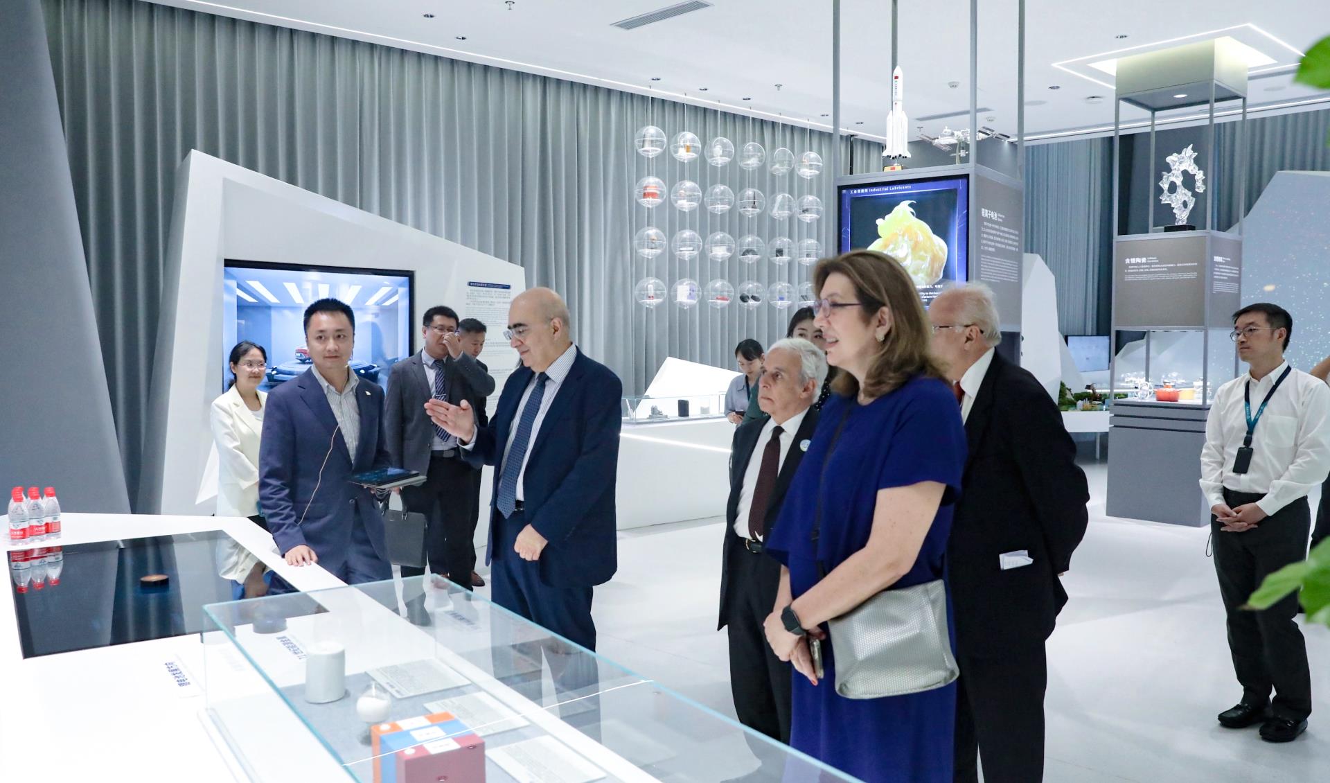 ΰ�¹���(victor1946)�ٷ���վ-Officials Website