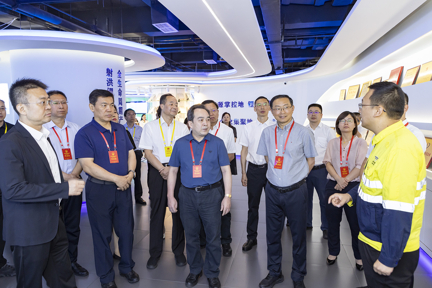 ΰ�¹���(victor1946)�ٷ���վ-Officials Website