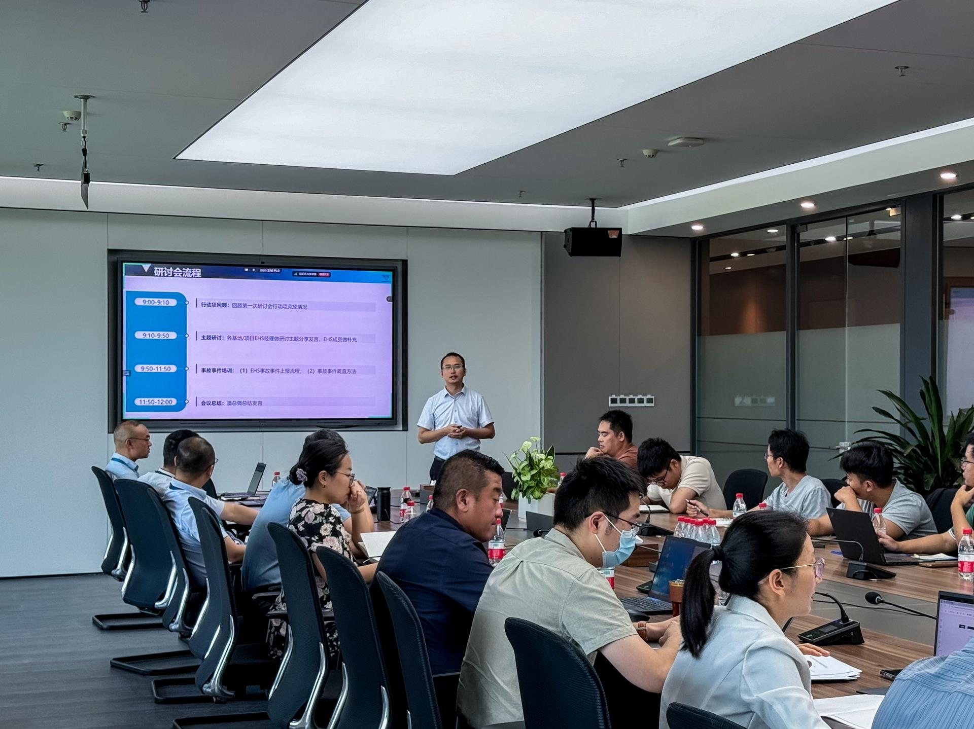 ΰ�¹���(victor1946)�ٷ���վ-Officials Website