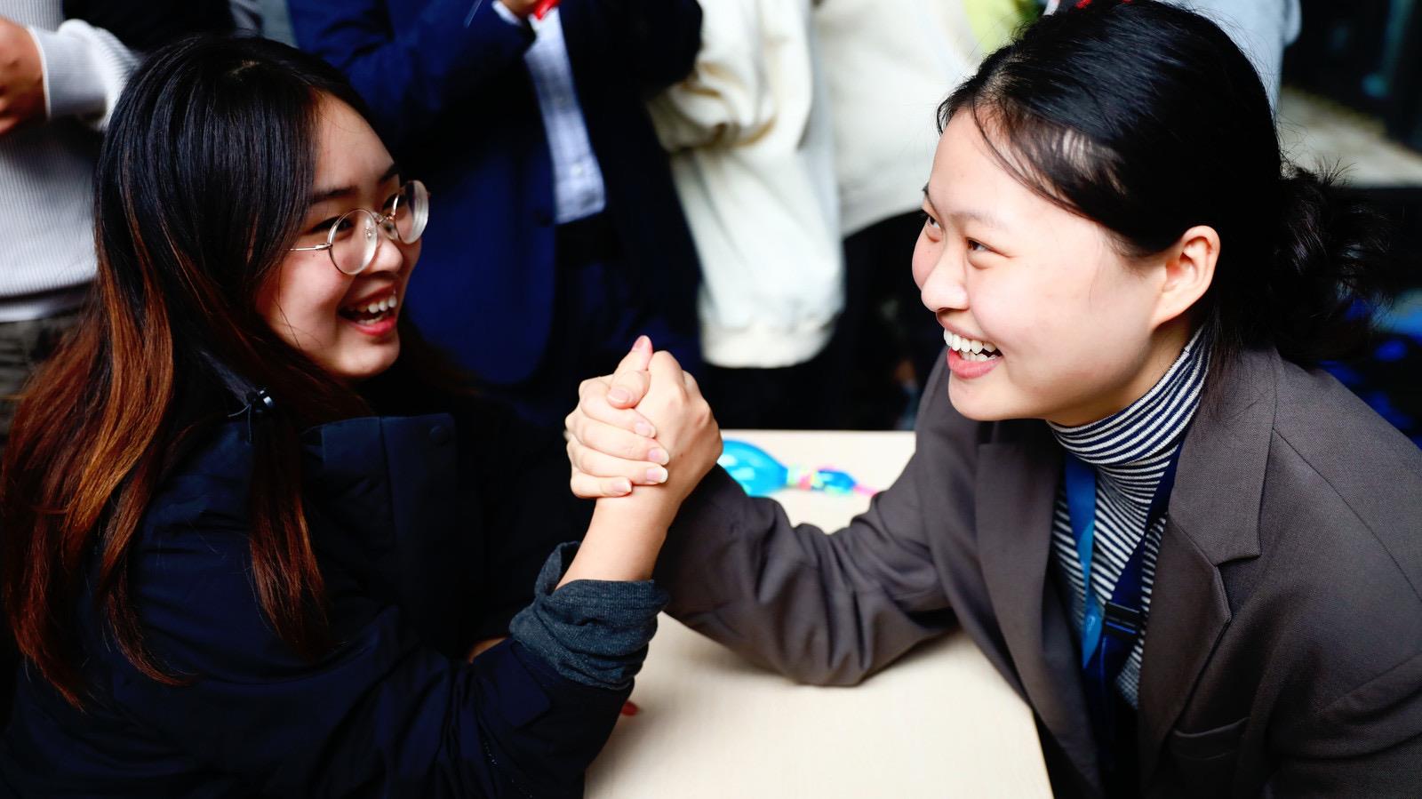 ΰ�¹���(victor1946)�ٷ���վ-Officials Website