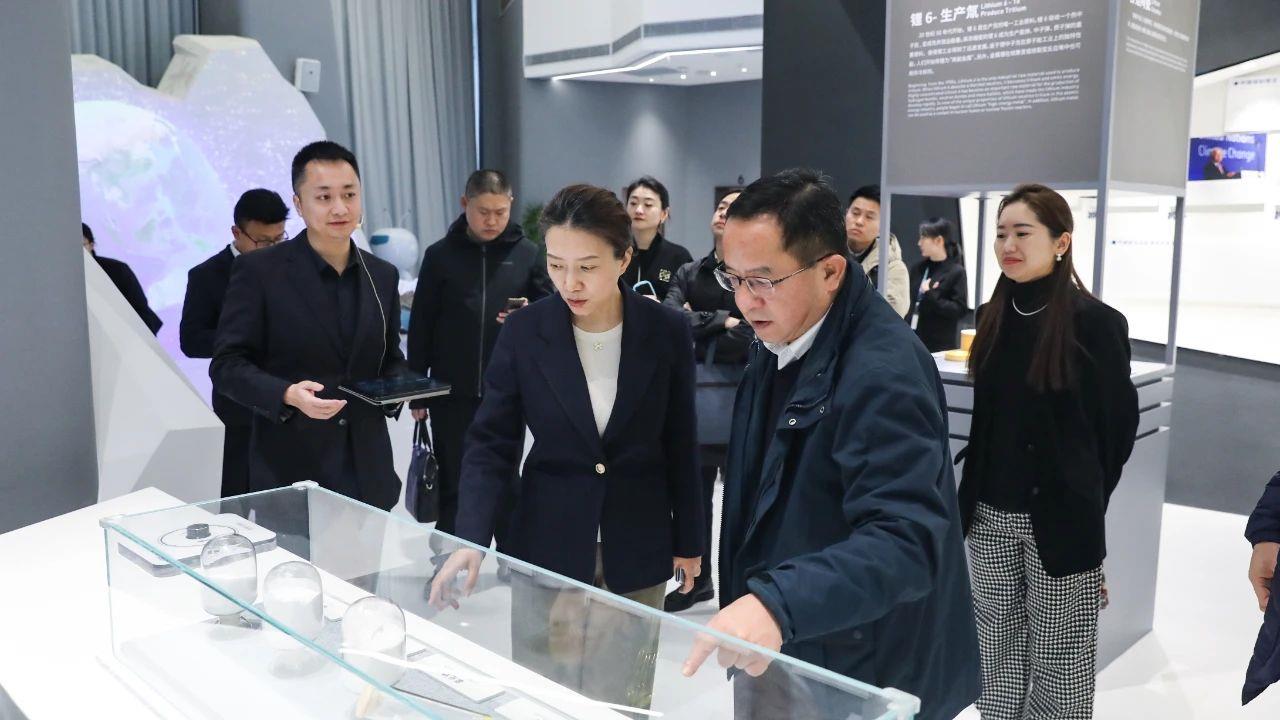 ΰ�¹���(victor1946)�ٷ���վ-Officials Website