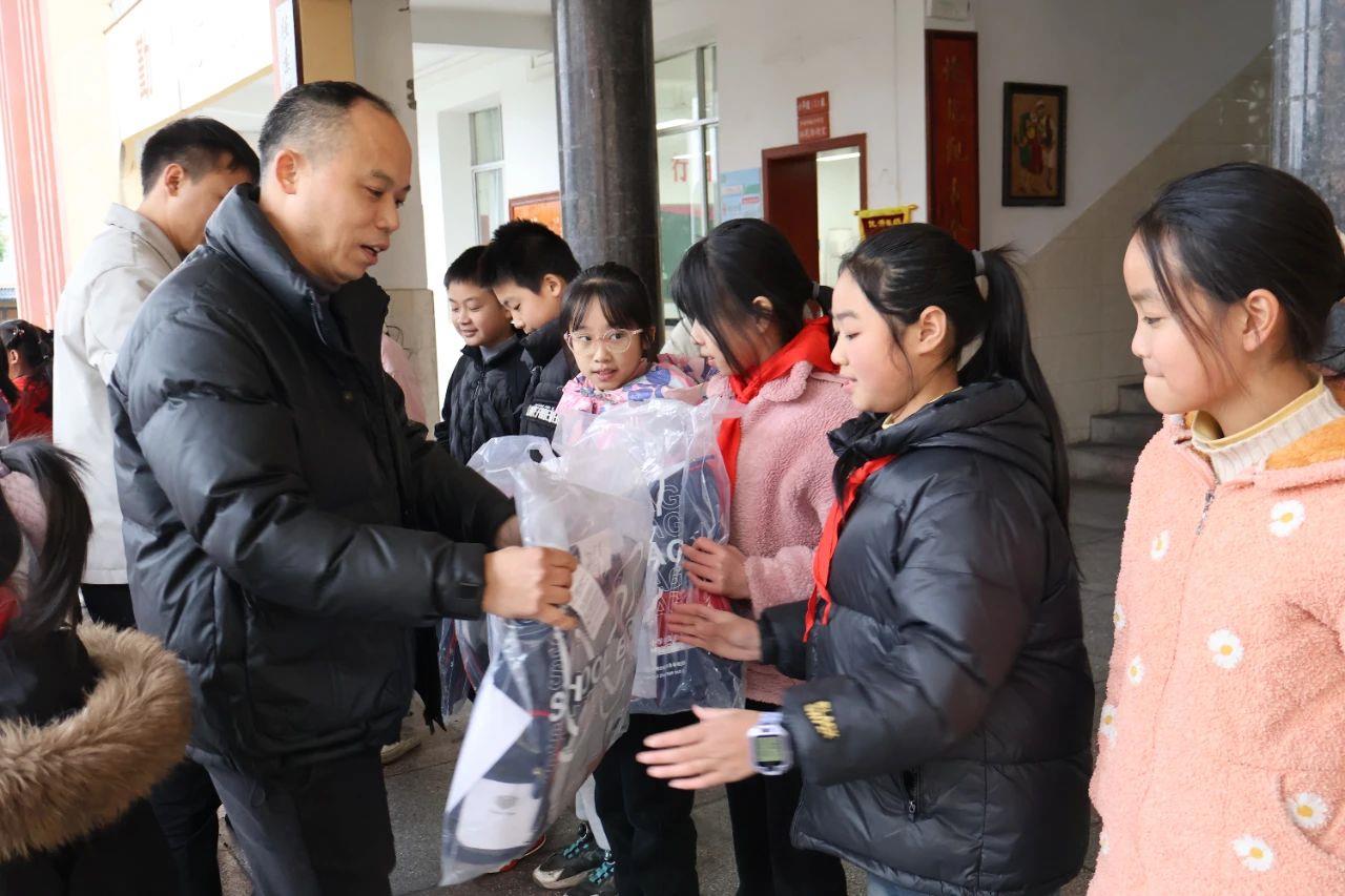 ΰ�¹���(victor1946)�ٷ���վ-Officials Website