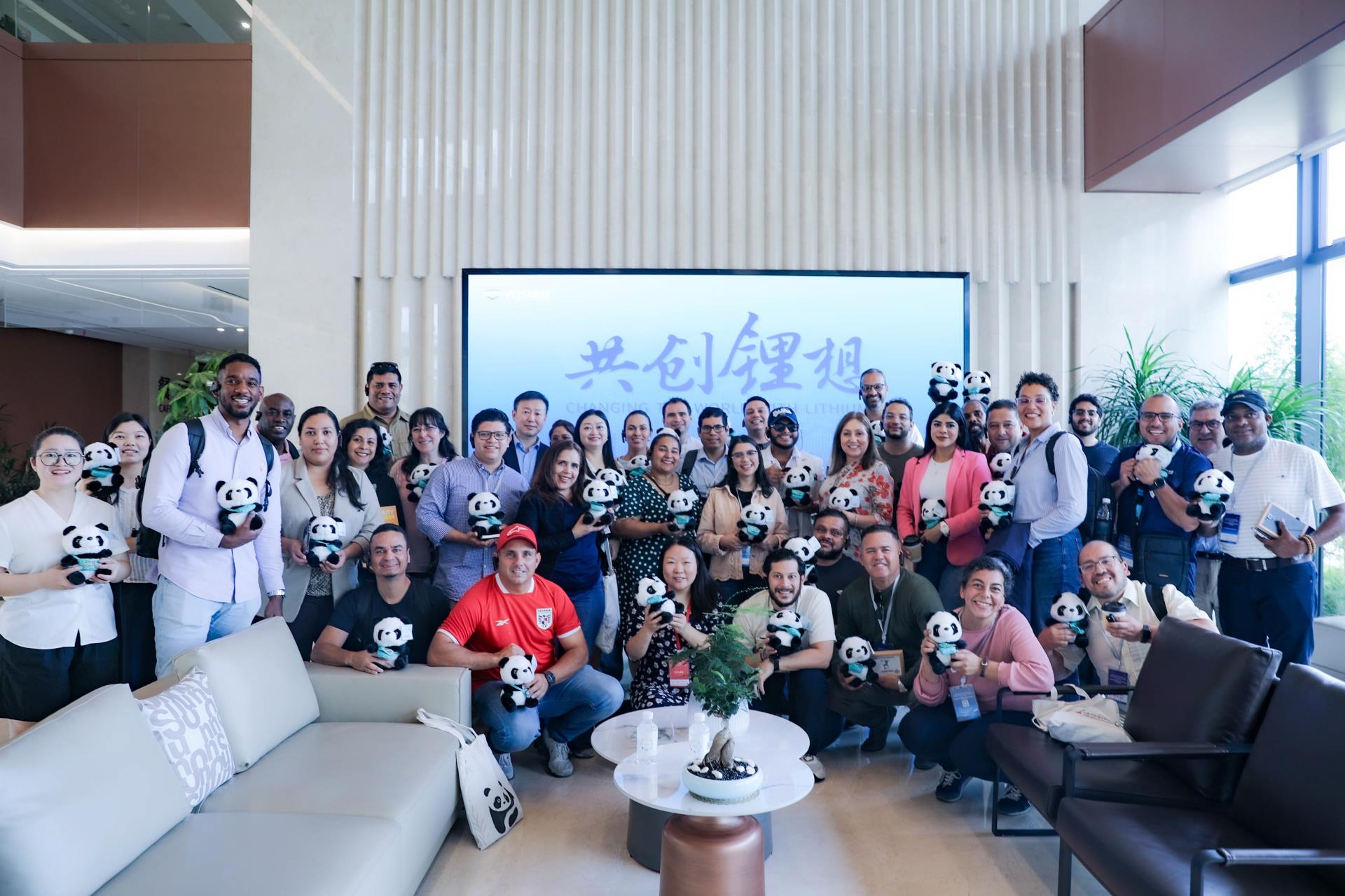 ΰ�¹���(victor1946)�ٷ���վ-Officials Website