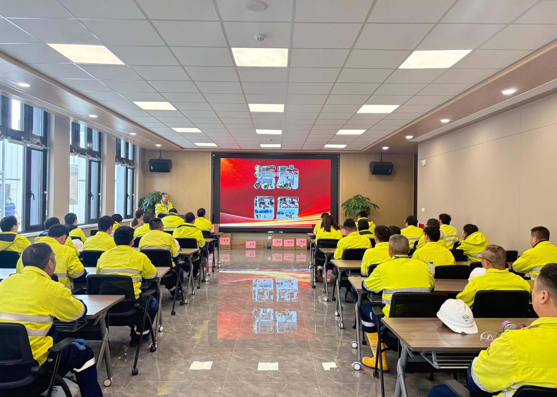 ΰ�¹���(victor1946)�ٷ���վ-Officials Website