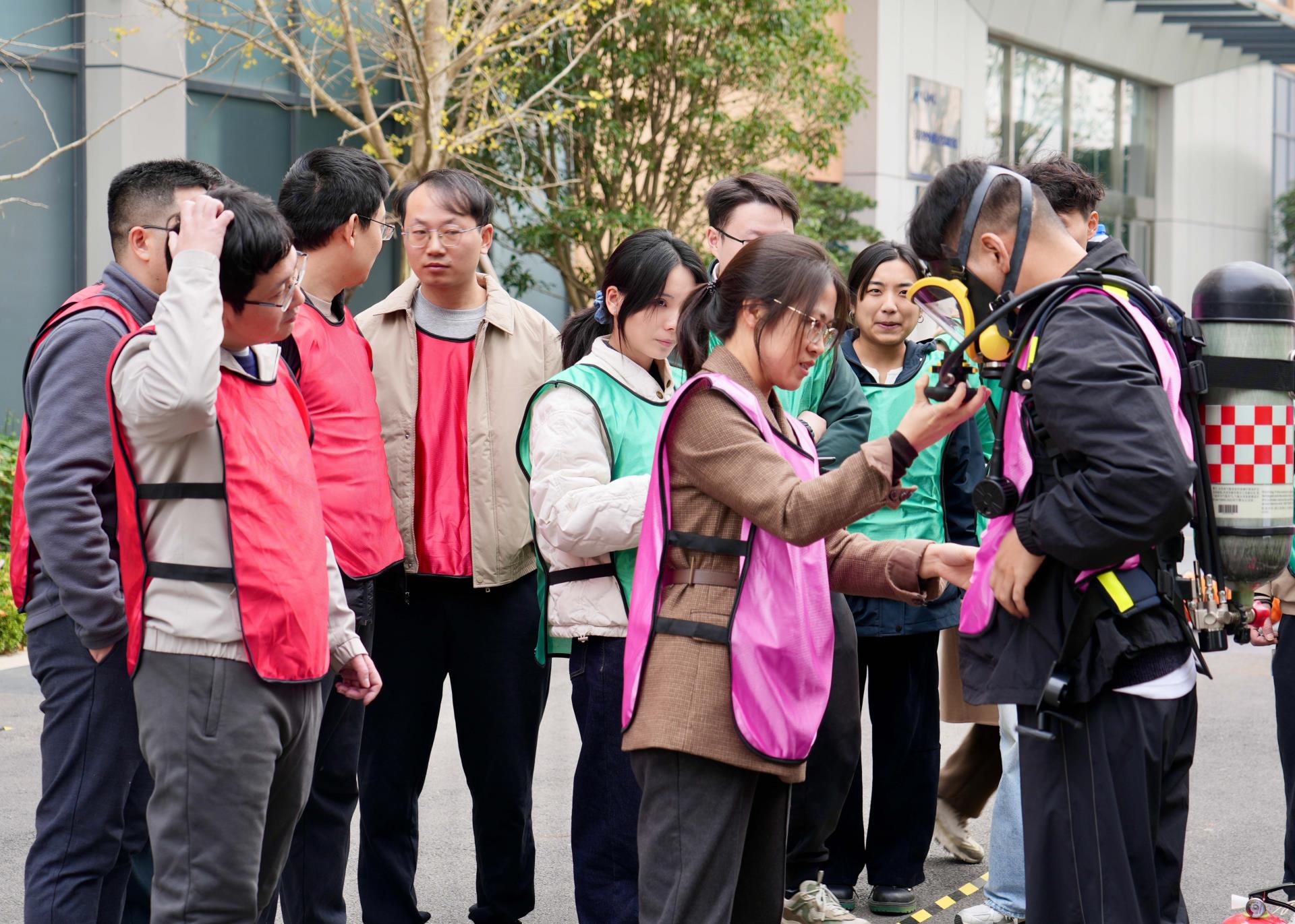 ΰ�¹���(victor1946)�ٷ���վ-Officials Website